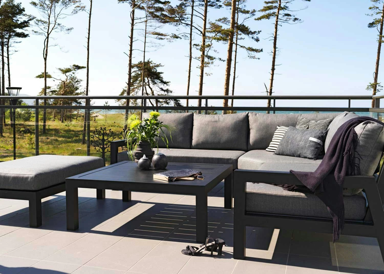 Brafab Stettler Ecksofa 5-Sitzer, Schwarz/Grau 5 Brafab Stettler Ecksofa 5-Sitzer, Schwarz/Grau – Bild 3