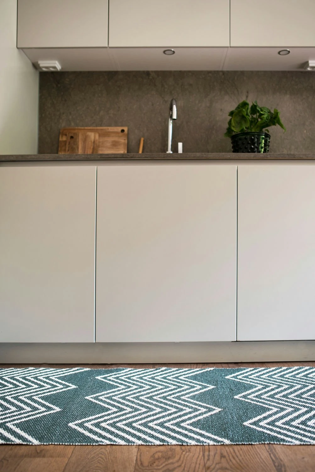 Mini Teppich Pine, 70x250 Cm 4 Mini Teppich Pine, 70x250 Cm – Bild 2