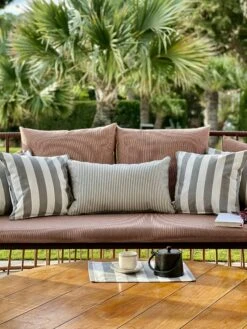 Narrow Stripe Kissen 40x65 Cm, Grau -Hay || Brafab || FIAM Verkaufsgeschäft diyti narrow stripe cushion 40x65 cm 1