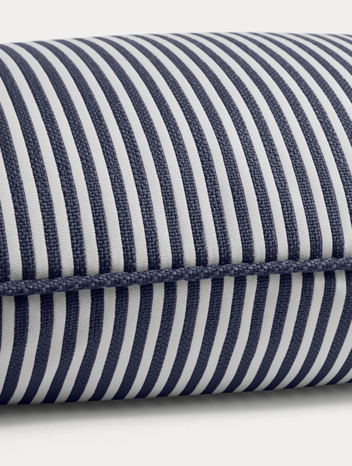 Narrow Stripe Kissen 45x45 Cm, Marineblau 4 Narrow Stripe Kissen 45x45 Cm, Marineblau – Bild 2