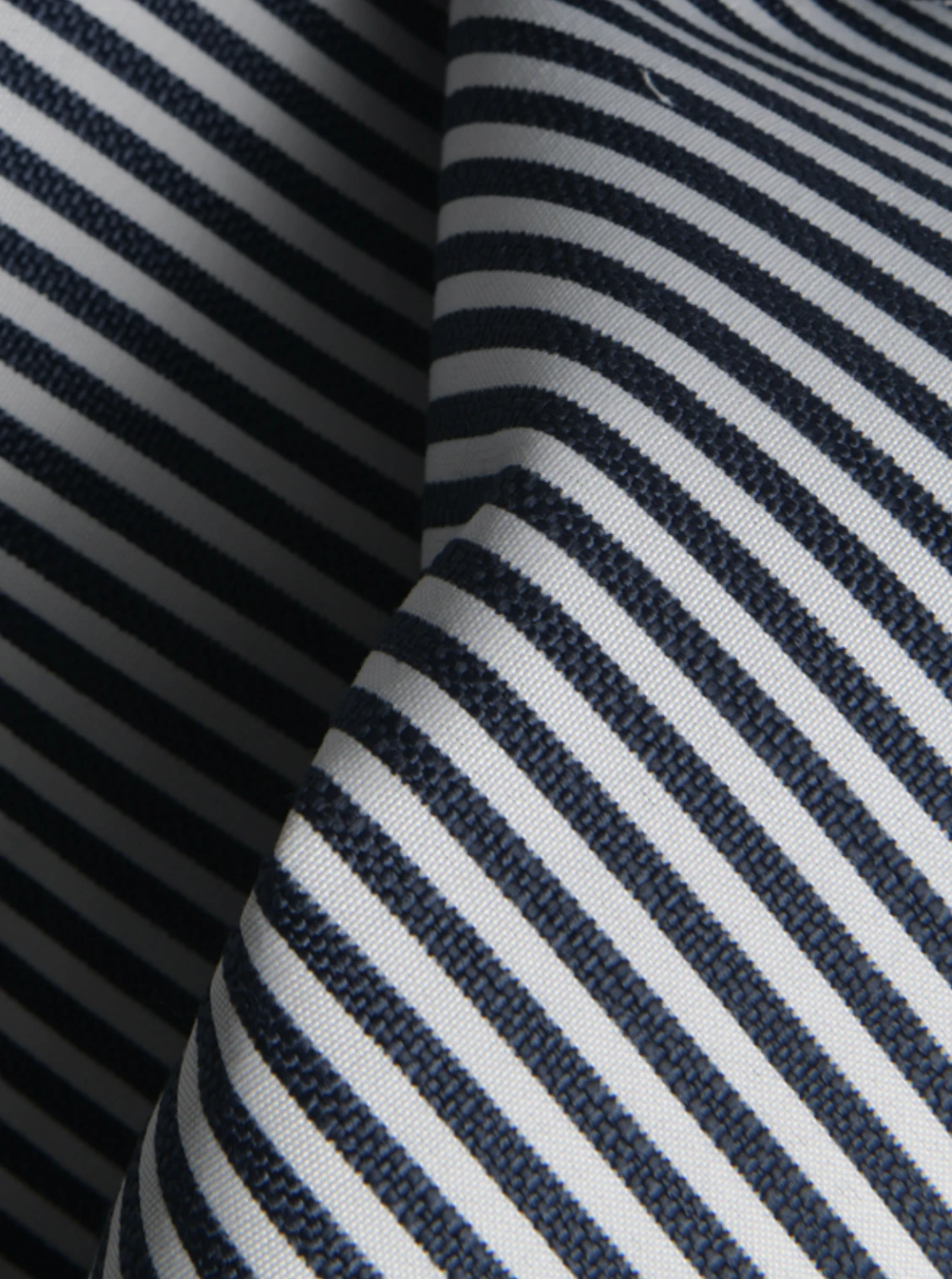 Narrow Stripe Sonnenbankkissen 60x186 Cm, Marineblau 4 Narrow Stripe Sonnenbankkissen 60x186 Cm, Marineblau – Bild 2