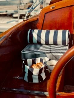 Wide Stripe Kissen 17x45 Cm, Marineblau -Hay || Brafab || FIAM Verkaufsgeschäft diyti wide stripe cushion 17x45 cm 6