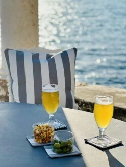 Wide Stripe Kissen 45x45 Cm, Grau -Hay || Brafab || FIAM Verkaufsgeschäft diyti wide stripe cushion 45x45 cm 1