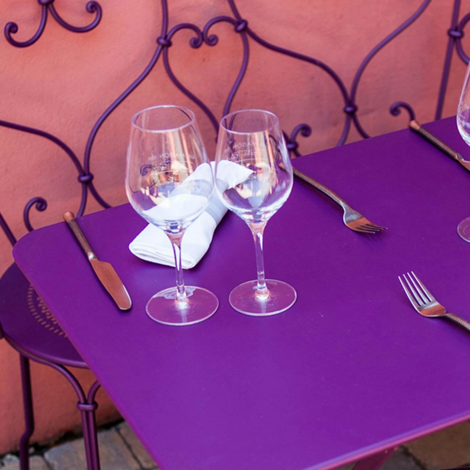 Bistro Table 97x57, Chili 4 Bistro Table 97x57, Chili – Bild 2