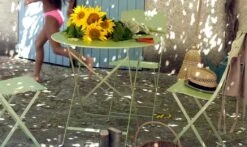 Floréal Table Ø77 Cm, Honey Matte -Hay || Brafab || FIAM Verkaufsgeschäft fermob floreal tisch 77 cm 2 1