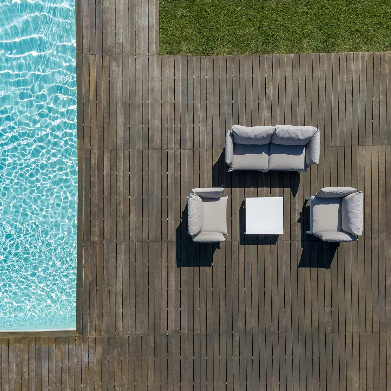 FIAM Domino Sofa 2-Seater, Beige/White 4 FIAM Domino Sofa 2-Seater, Beige/White – Bild 2