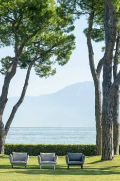 FIAM Domino Sessel, Anthrazit -Hay || Brafab || FIAM Verkaufsgeschäft fiam fatolj vit beige 10