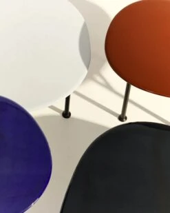 Gubi Carmel Kaffeetisch 70x87,5 Cm, Midnight Black -Hay || Brafab || FIAM Verkaufsgeschäft gubi carmel 15