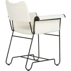 Gubi Tropique Esszimmerstuhl, Classic Black / Udine 06 -Hay || Brafab || FIAM Verkaufsgeschäft gubi tropique dining chair black limonta udine 06 2
