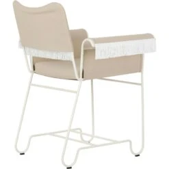 Gubi Tropique Esszimmerstuhl Mit Fransen, Classic White Semi Matt / Udine 12 -Hay || Brafab || FIAM Verkaufsgeschäft gubi tropique dining chair fringe black limonta udine06 6
