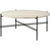 Gubi TS Outdoor Kaffeetisch Ø80x35 Cm, Schwarz/Weiß Travertin -Hay || Brafab || FIAM Verkaufsgeschäft gubi ts outdoor coffee table 80 black white travertin 0