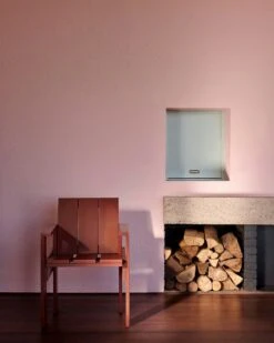 Hay Crate Esszimmerstuhl, Iron Red -Hay || Brafab || FIAM Verkaufsgeschäft hay crate dining chair water based lacquered pinewood 16