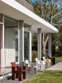 Hay Crate Esszimmerstuhl, Iron Red -Hay || Brafab || FIAM Verkaufsgeschäft hay crate dining chair water based lacquered pinewood 17