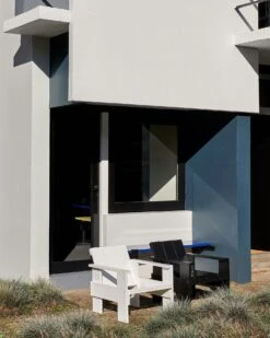 Hay Crate Loungesessel, Schwarz -Hay || Brafab || FIAM Verkaufsgeschäft hay crate lounge chair water based lacquered pinewood 15