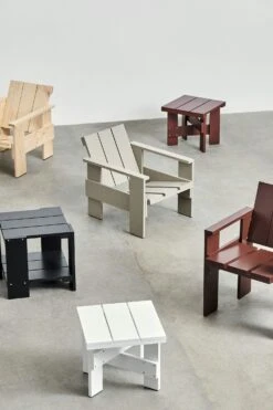 Hay Crate Niedriger Tisch, Iron Red -Hay || Brafab || FIAM Verkaufsgeschäft hay crate low table l45 x w45 x h40 pinewood 27