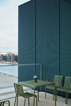 Hay Palissade Tisch 82,5x90 Cm, Olive -Hay || Brafab || FIAM Verkaufsgeschäft hay palissade tisch 80x80 cm 4