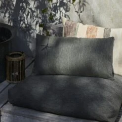 House Doctor Fine Kissen Wasserabweisend Militärgrün, 30x60 Cm -Hay || Brafab || FIAM Verkaufsgeschäft house doctor pillow with padding fine army green 4