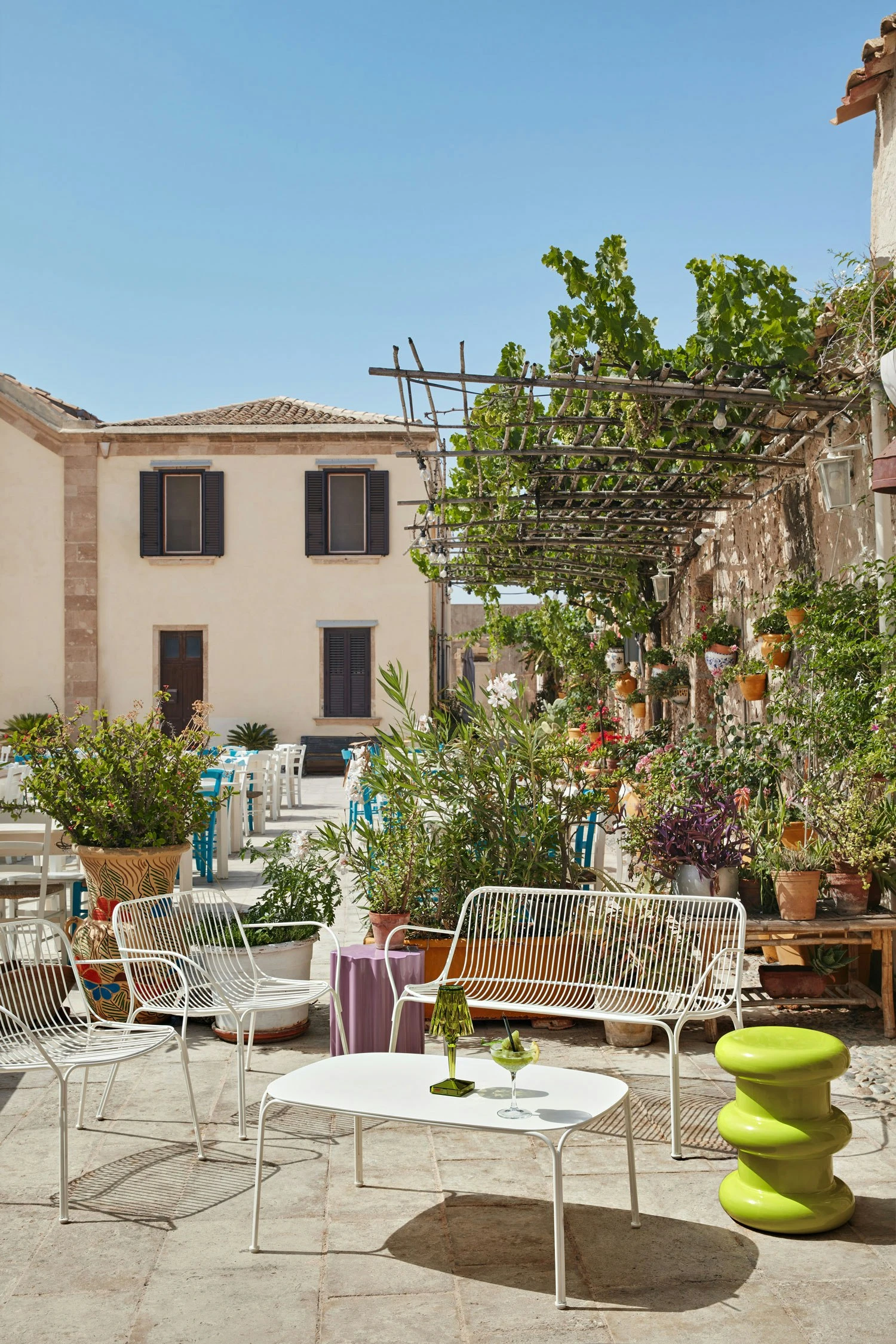 Kartell Hiray Sofa, Weiß 4 Kartell Hiray Sofa, Weiß – Bild 2