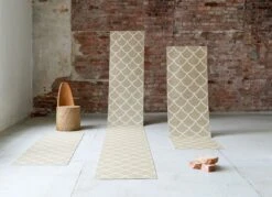 Kotte Teppich Linen/ Vanilla, 70x225 Cm -Hay || Brafab || FIAM Verkaufsgeschäft pappelina kotte teppich leinen vanille 1