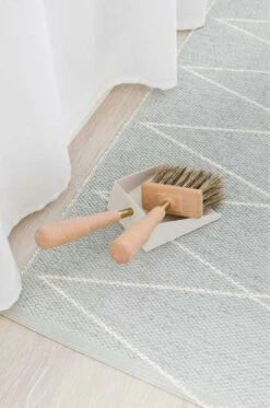 Max Teppich Sage/Vanilla, 70x240 Cm 7 Max Teppich Sage/Vanilla, 70x240 Cm -Hay || Brafab || FIAM Verkaufsgeschäft pappelina max teppich sage vanilla 1