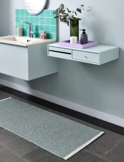 Mono Teppich Sage/ Army, 85x260 Cm -Hay || Brafab || FIAM Verkaufsgeschäft pappelina mono teppich salbei army 2