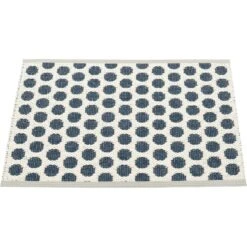 Noa Teppich Dunkelblau / Vanilla / Warmes Grau, 50x70 Cm -Hay || Brafab || FIAM Verkaufsgeschäft pappelina noa rug dark blue vanilla warm grey 2