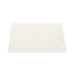 Svea Matte 70x50 Cm, Metallic White/White