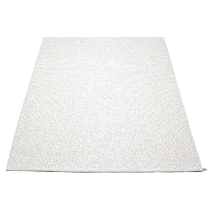 Svea Matte 180x260 Cm, Metallic White/White 3 Svea Matte 180x260 Cm, Metallic White/White