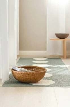 Vera Teppich Army/ Vanilla, 70x300 Cm 9 Vera Teppich Army/ Vanilla, 70x300 Cm -Hay || Brafab || FIAM Verkaufsgeschäft pappelina vera teppich army vanilla 2 2