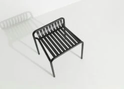 Week-End Hocker, Schwarz -Hay || Brafab || FIAM Verkaufsgeschäft petite friture week end stool black 2